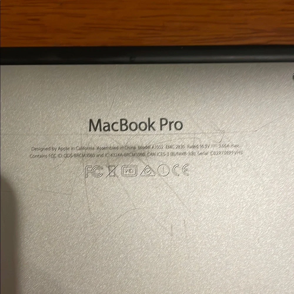 Apple Silver MacBook Sleek Laptop